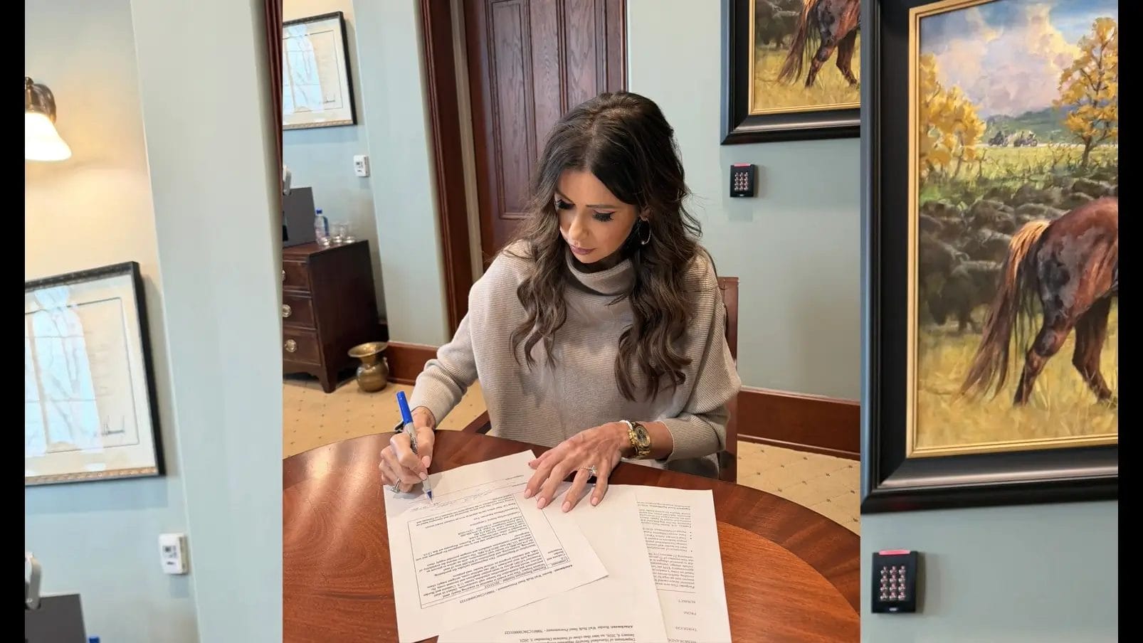 Secretary Noem Signs Final Steel Contract for Border Wall, Signaling Construction Acceleration noem