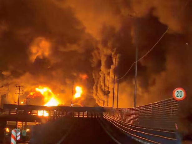 Iran Warns of Retaliation Against Gulf Oil Facilities After Israeli Airstrikes IOZ6NP2JKVHB3B3ZLY3G4D2JSM