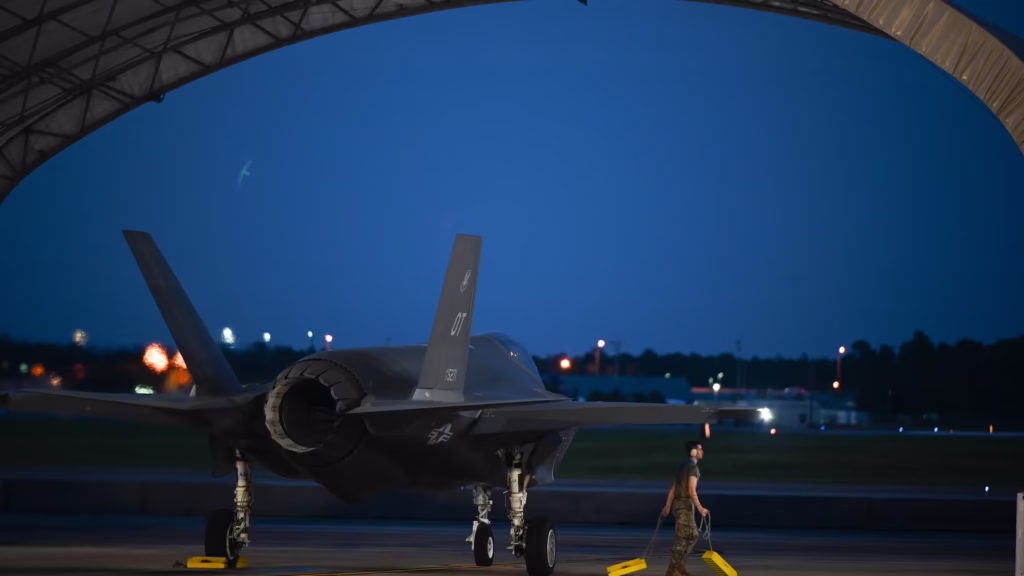 Trump Warns Iran Could Be “Wiped Out in One Night,” Signals Possible Immediate Military Action 210825 F NY200 1132 1